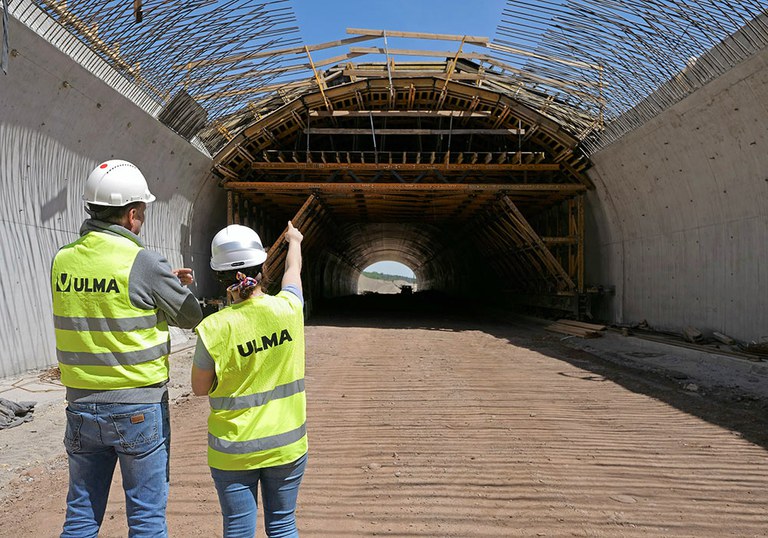 Beste tunel bat aire zabalean ULMArekin