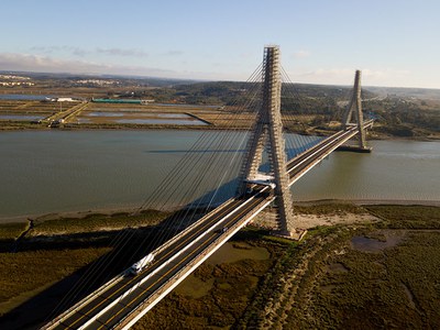 Guadiana nazioarteko zubiaren birmoldaketa