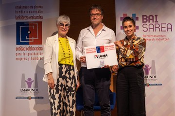 ULMA Constructionek “Emakumeen eta Gizonen Berdintasunerako Lankidetza Erakundea”ren aitortza plaka jaso du, EMAKUNDEren eskutik