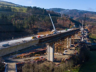 ULMAren enkofratuen izaera modularra, Antzuolako biaduktuan gakoa