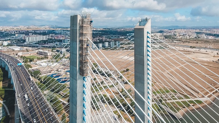 Vasco da Gama zubi tirantedunaren konponketa, Lisboa